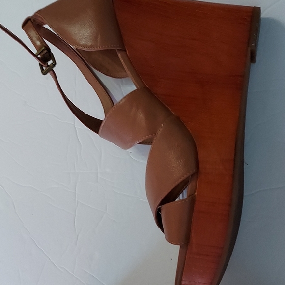 Lucky Brand Strappy Platform Wedge Size 8 M/38,Tan - Picture 15 of 16